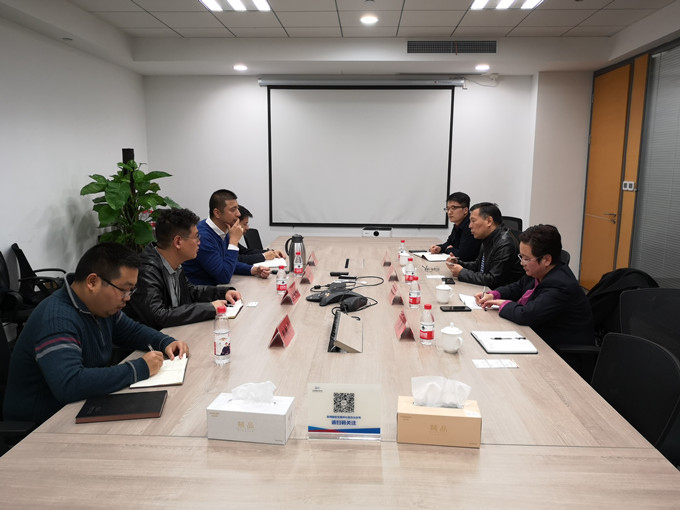 公司领导考察苏州股权交易中心(图1) 153322887428331563_副本.jpg