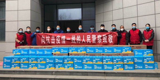 徐州分公司与江苏君乐宝乳业 携手并进,共抗疫情(图1) 图片1_副本.png